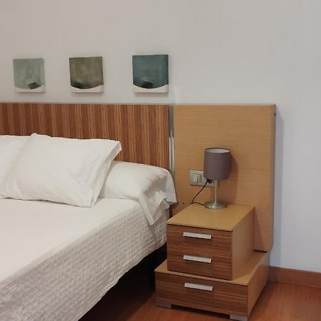 Apartamento Torres19 Sevilla Kültér fotó